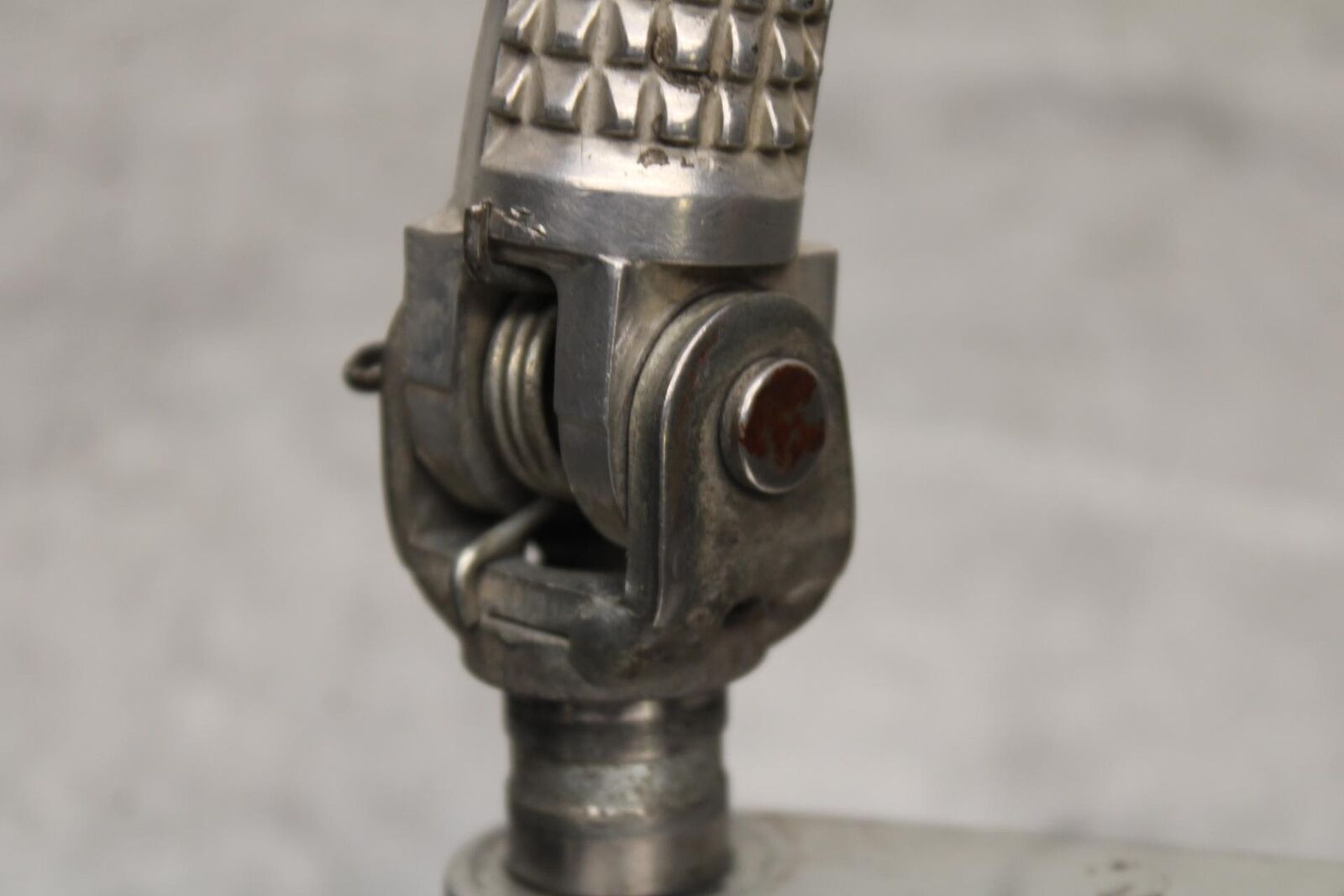 01-03 SUZUKI GSXR600 LEFT REARSET REAR SET DRIVER FOOT PEG REST STOP BB633