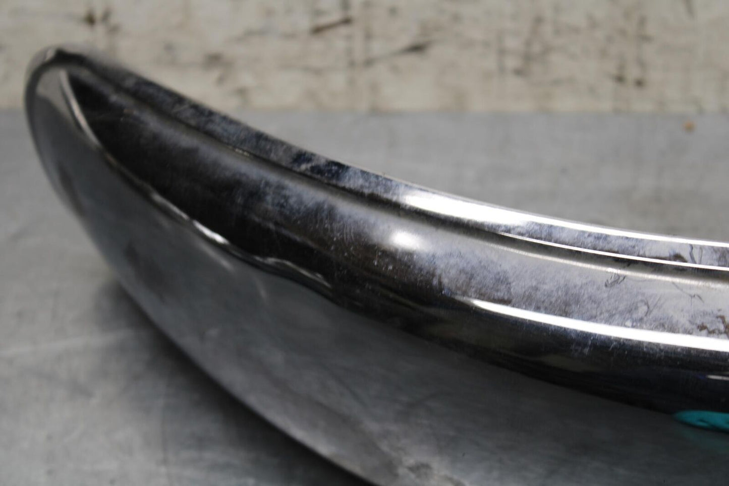 1979 Yamaha XS1100 FRONT WHEEL FENDER 2H7-21510-01-93 BB572