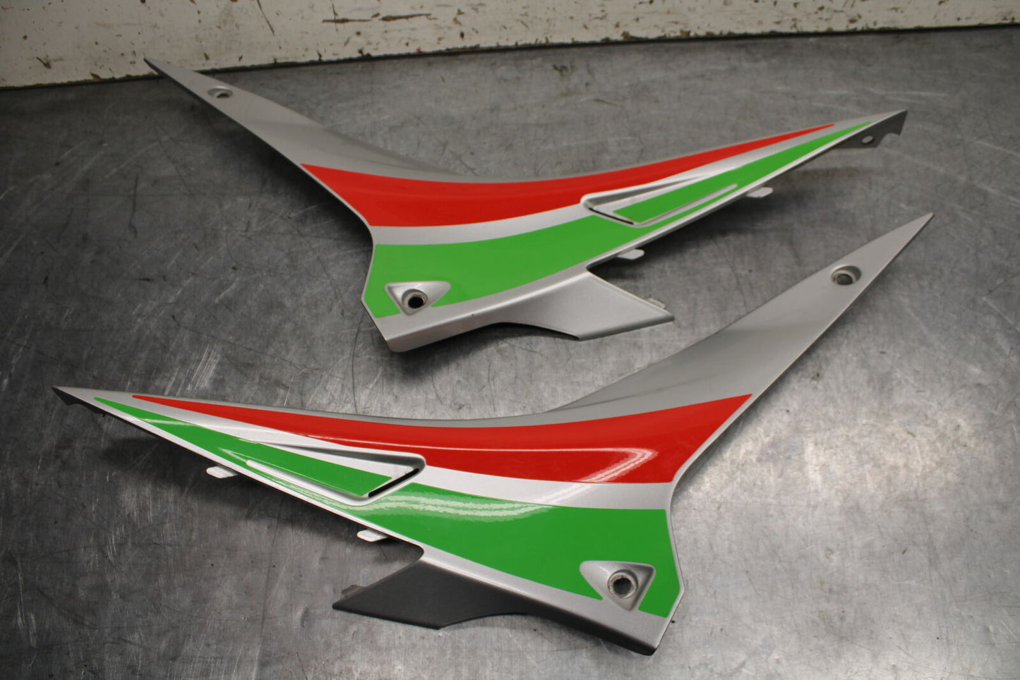 15-19 APRILIA RSV4 RF RIGHT LEFT FRONT SIDE SEAT PANELS COWLS FAIRINGS BB611