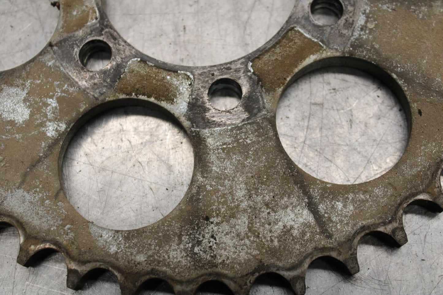 75 SUZUKI GT 550 FRONT AND REAR BACK SPROCKET BB67