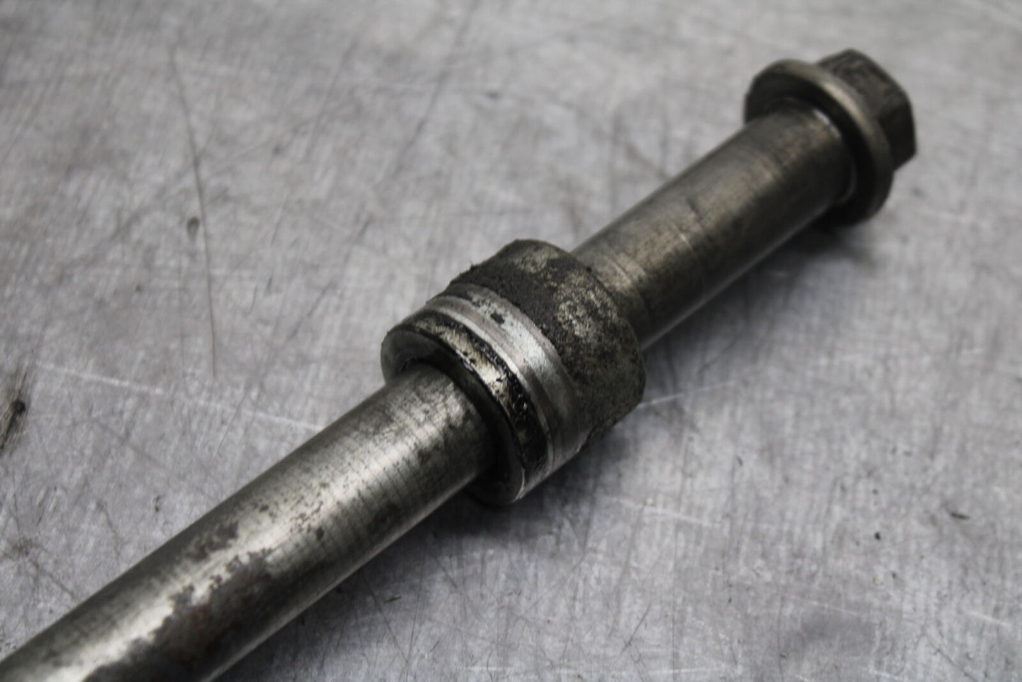 99-00 YAMAHA V STAR 1100 FRONT WHEEL RIM AXLE PIVOT BOLT BB711