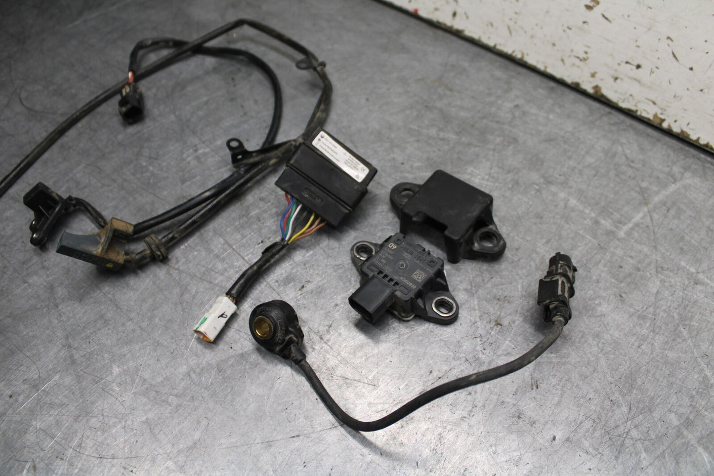 21-24 KTM 890 ADVENTURE R RELAY SET BB723