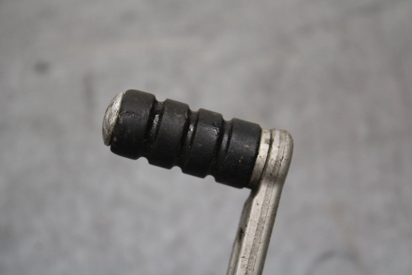 03-04 TRIUMPH DAYTONA 600 SHIFTER PEDAL BB745
