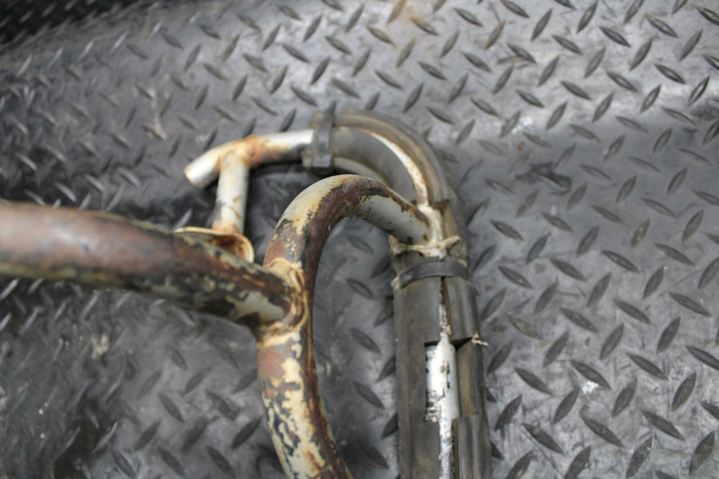 85-86 SUZUKI QUADRACER 250 FRONT BUMPER BB210