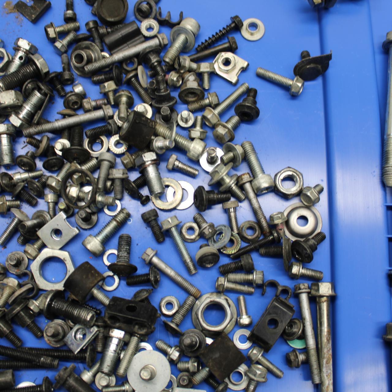 16-24 KTM 390 RC MISCELLANEOUS MOUNTING BOLTS HARDWARE MOTOR SCREWS BB648