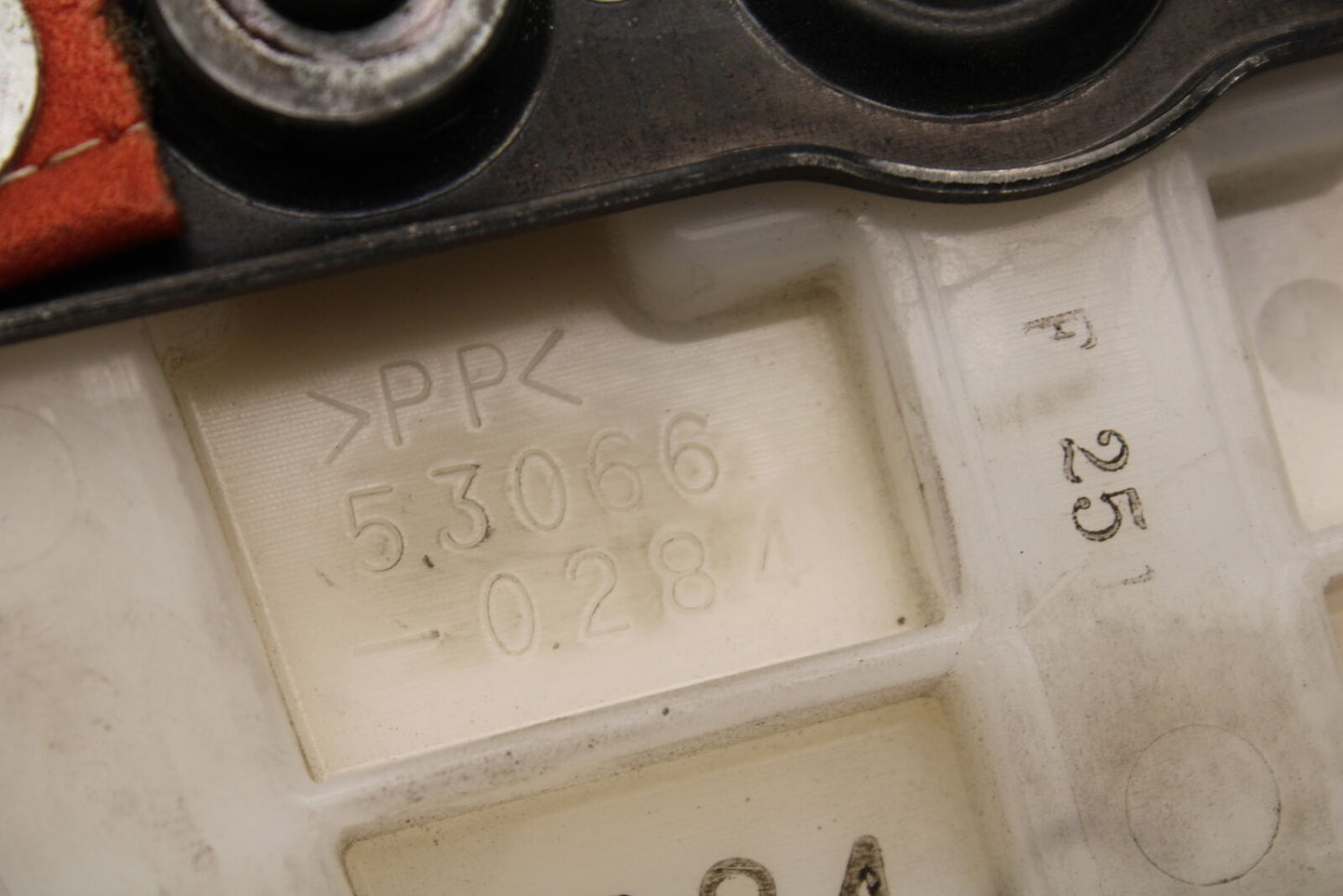 12-13 KAWASAKI Z1000 REAR BACK PASSENGER TANDEM SEAT PAD SADDLE PILLION BB743