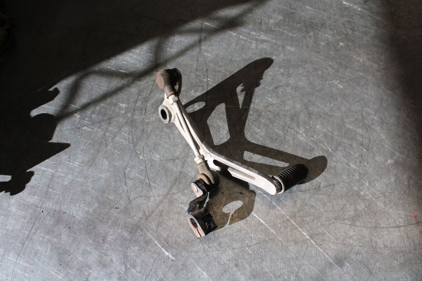 19-22 KAWASAKI Z400 SHIFTER LINKAGE SHIFT LINK PEDAL BB708