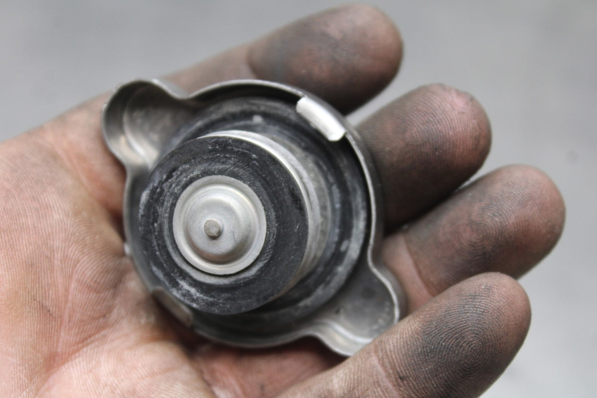 07-08 KAWASAKI NINJA ZX6R RADIATOR CAP BB855