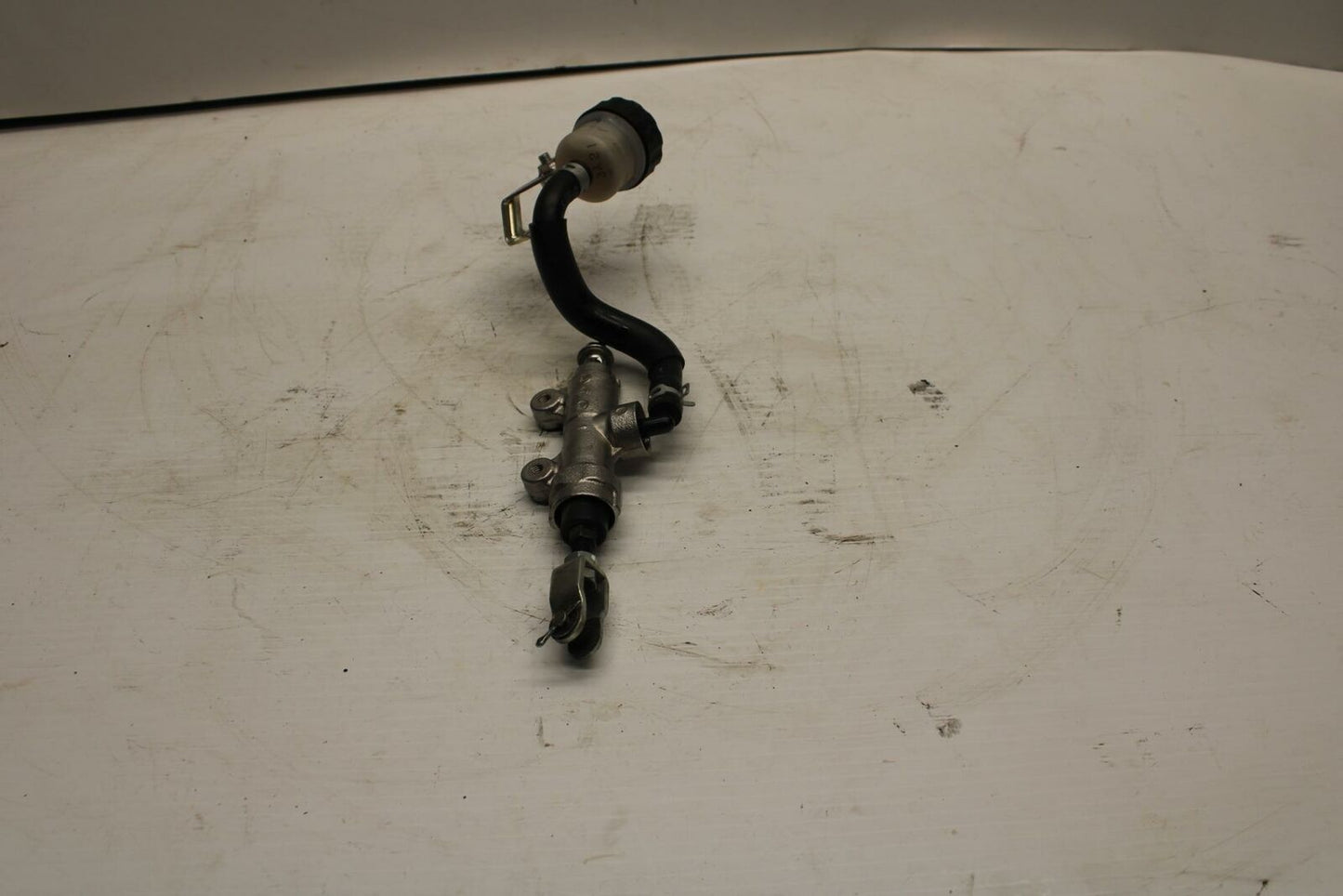 11-21 SUZUKI GSXR600 REAR BRAKE MASTER CYLINDER W RESERVOIR 69600-47H10 BB260