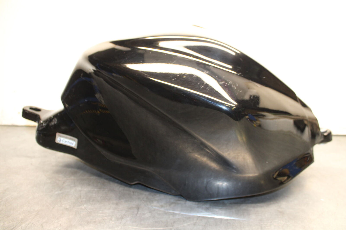 21-24 APRILIA TUONO 660 FACTORY GAS TANK FUEL CELL PETROL RESERVOIR BB733