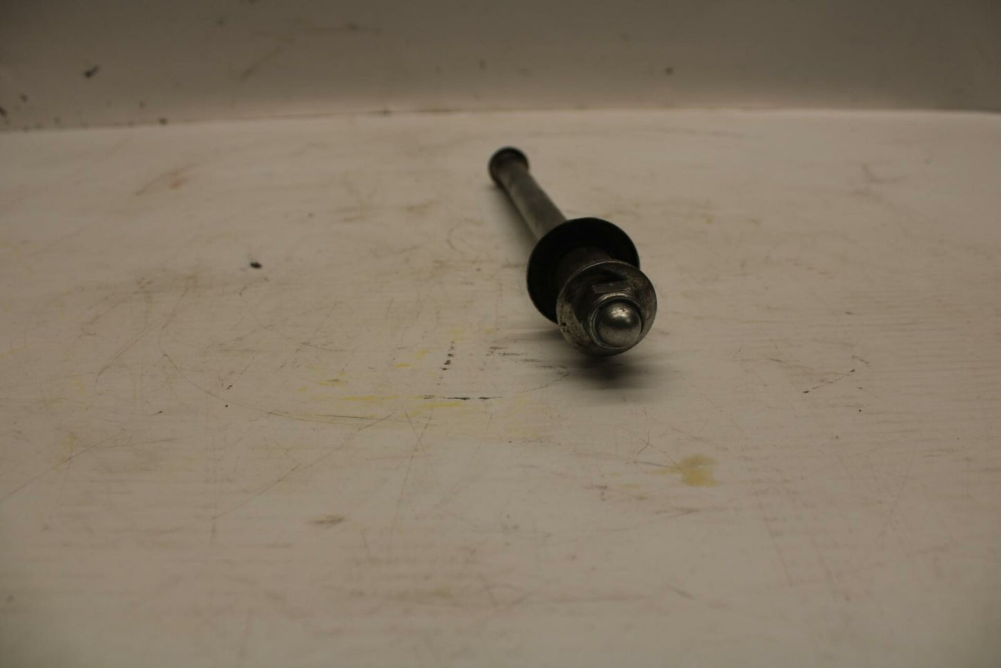 04-09 SUZUKI GS500F FRONT WHEEL RIM AXLE PIVOT BOLT  BB278