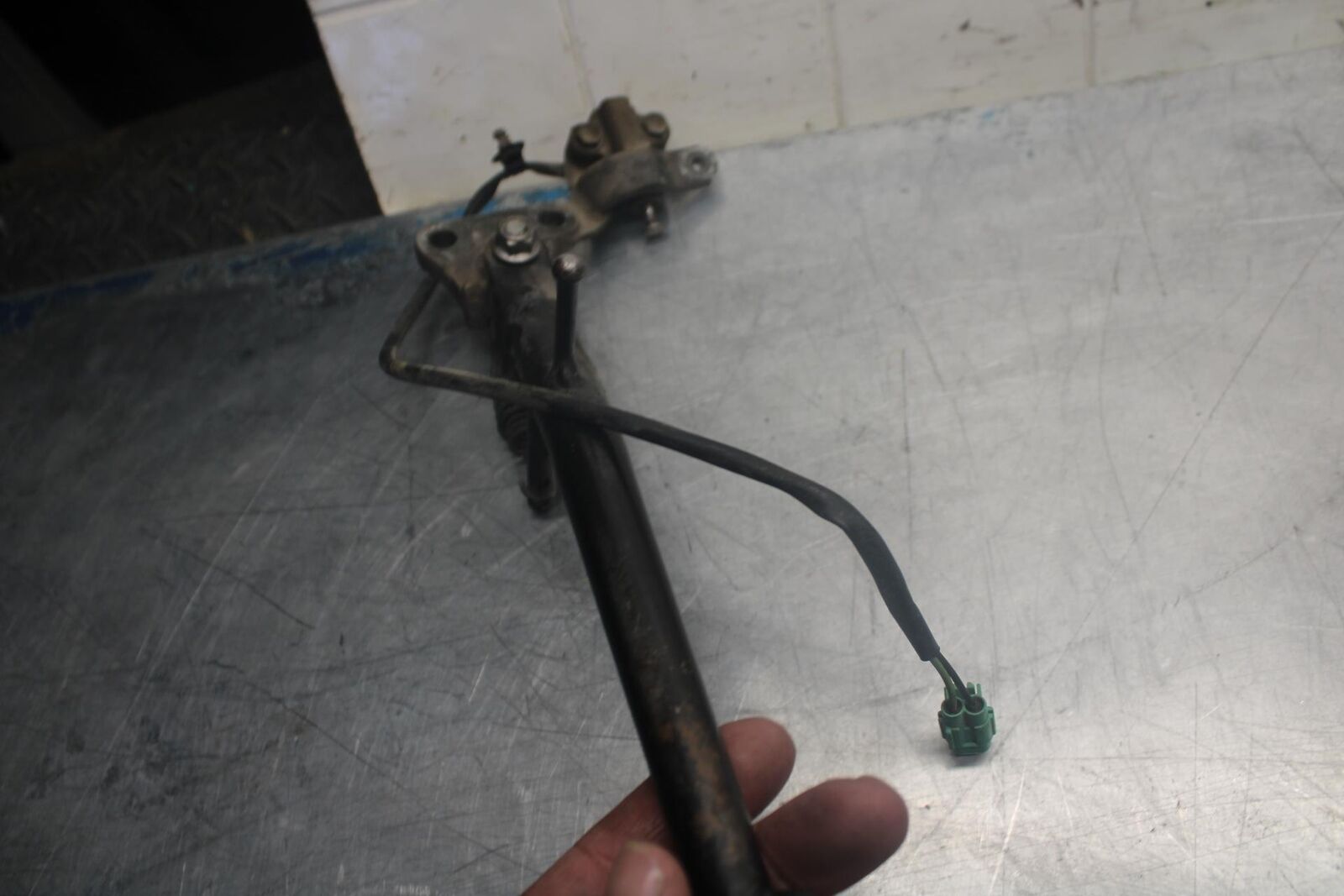 03-04 SUZUKI GSXR1000 KICKSTAND SIDE KICK STAND 42330-35F02 BB459