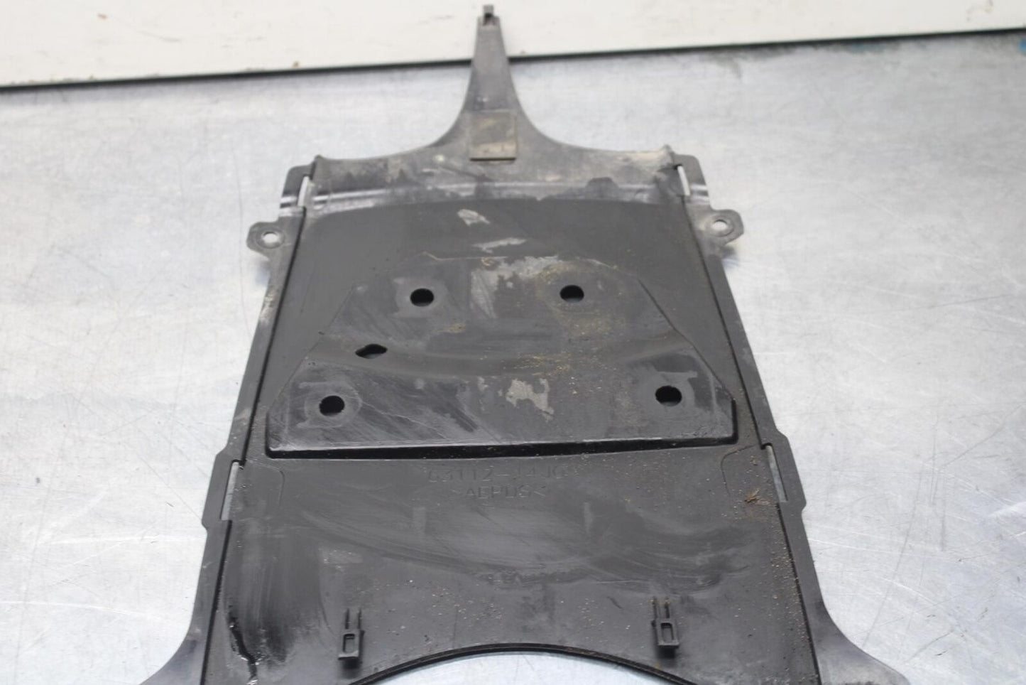 2011 Suzuki GSXR600 REAR BACK TAIL UNDERTAIL FAIRING COWL FENDER BB605