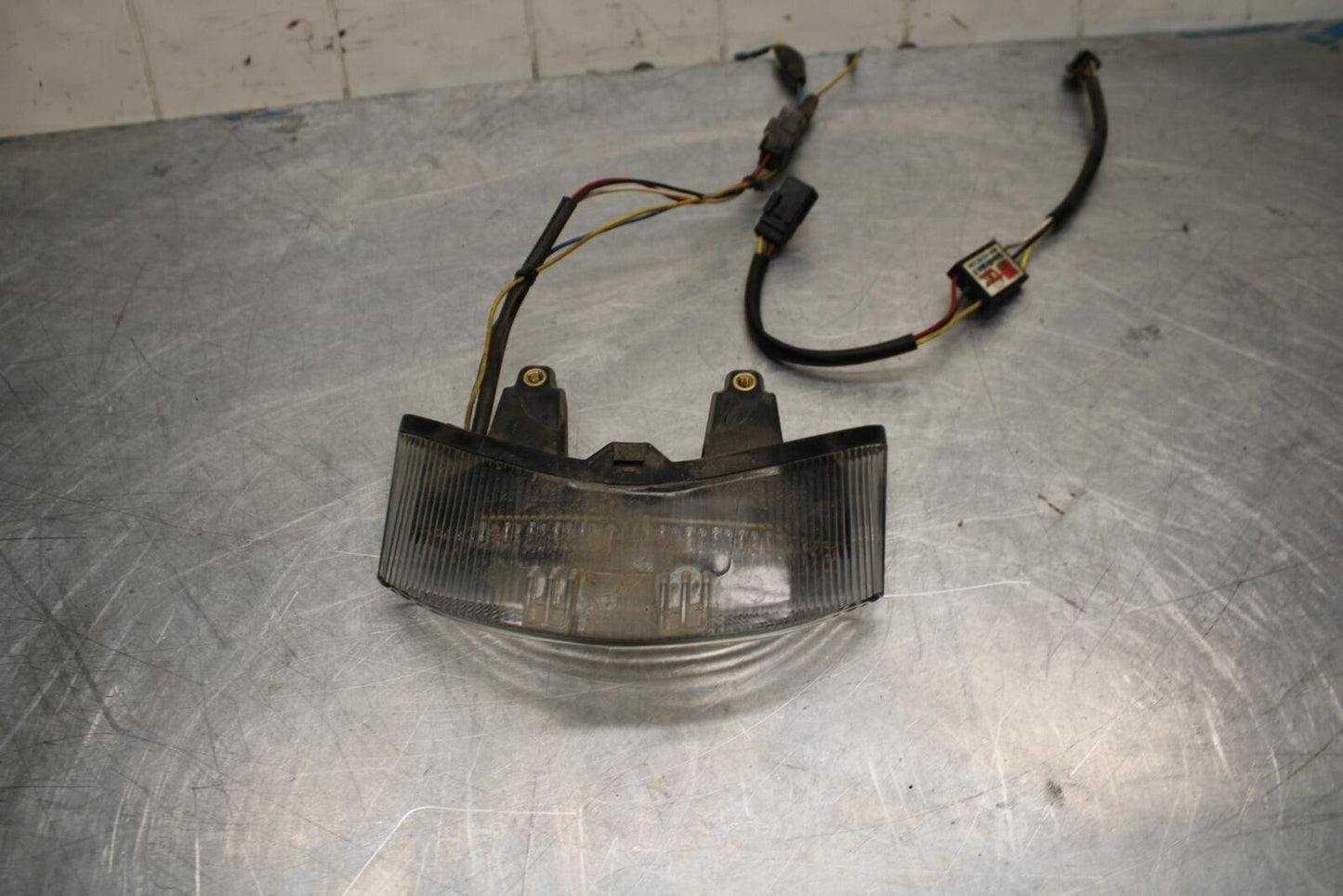 06-07 TRIUMPH DAYTONA 675 DAYTONA 675 AFTERMARKET REAR TAIL TAILLIGHT BACK BB441
