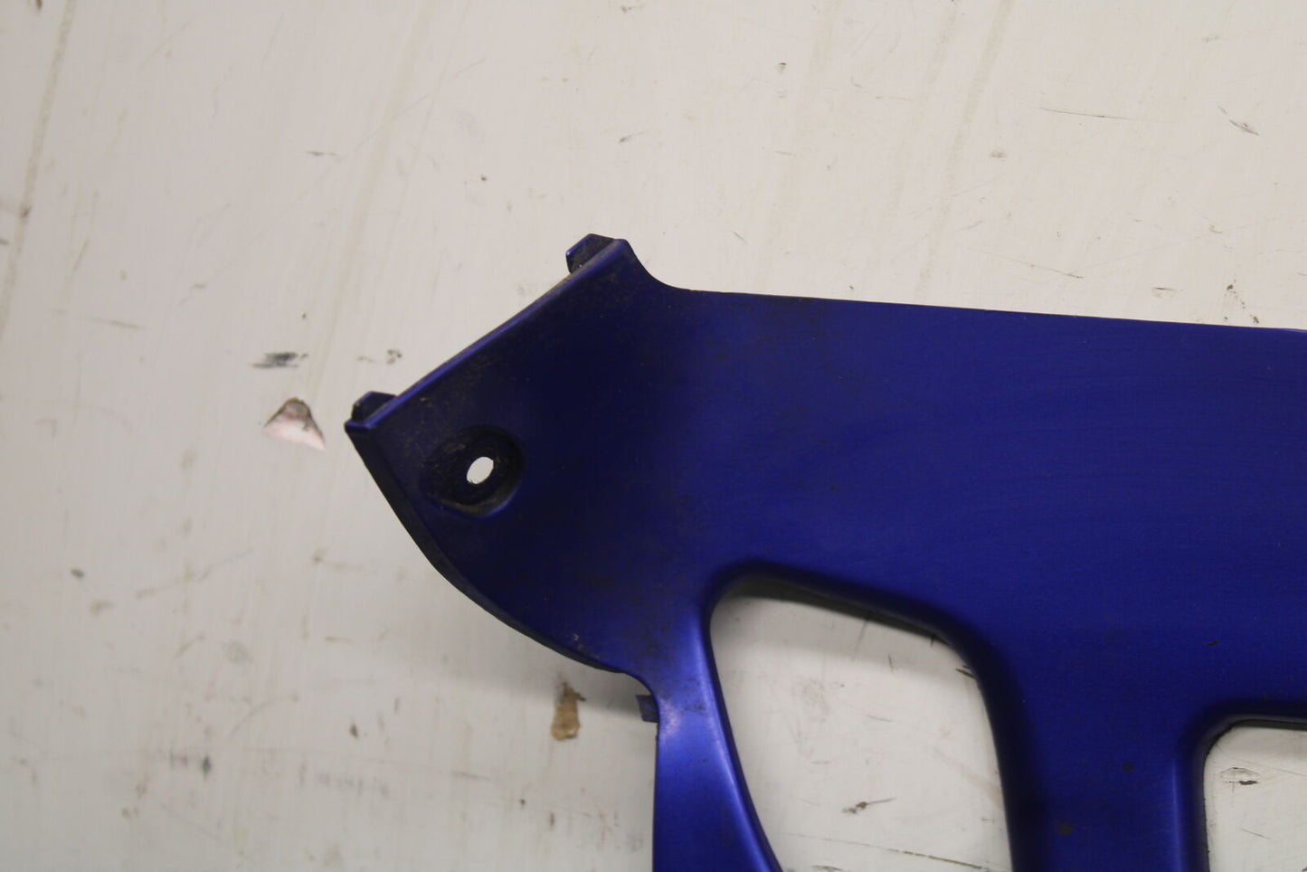 96-07 YAMAHA YZF600R FRONT LOWER INNER EXHAUST V FAIRING COWL GUARD BB746