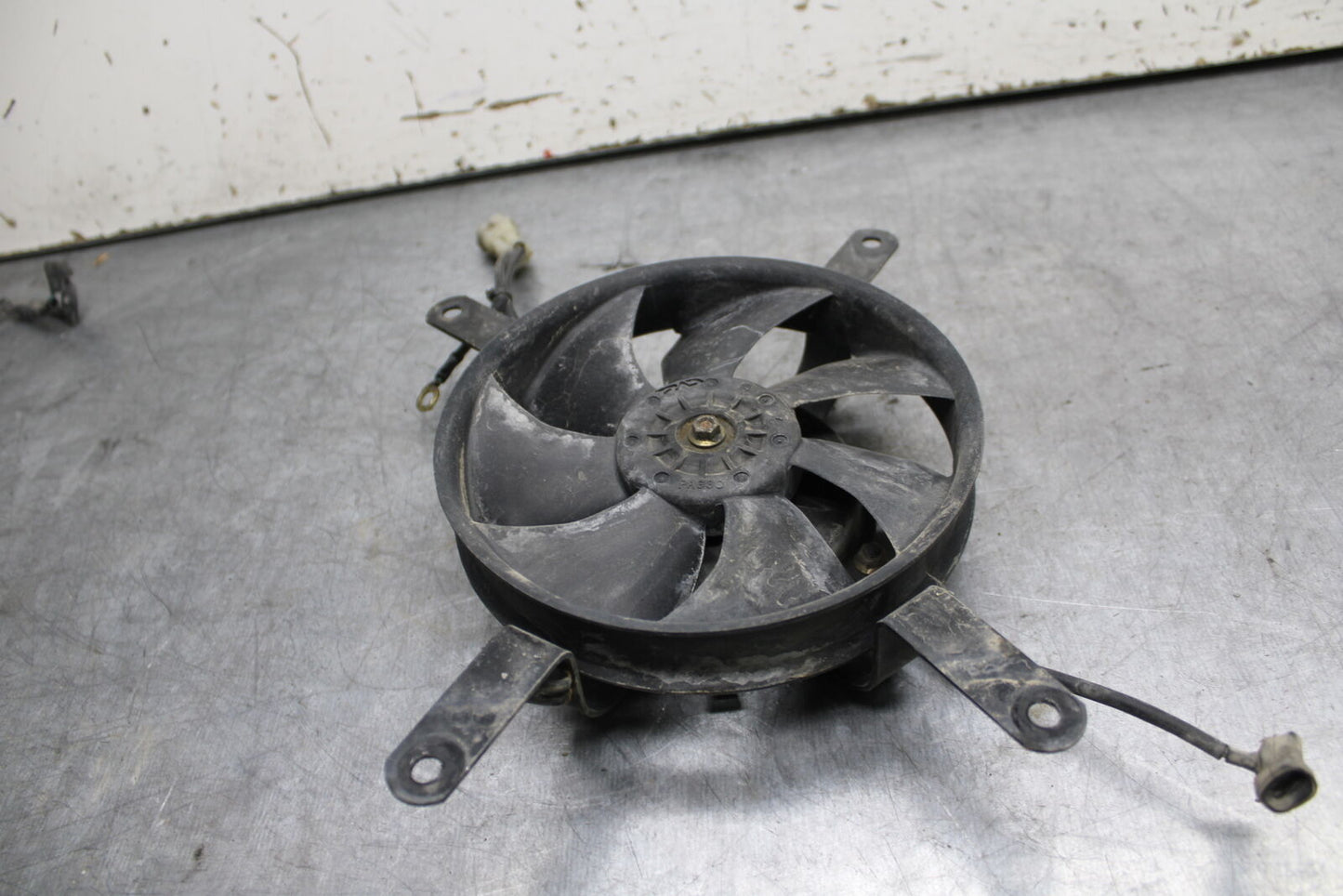 02-04 HONDA VTX1800S ENGINE RADIATOR COOLING FAN BB712