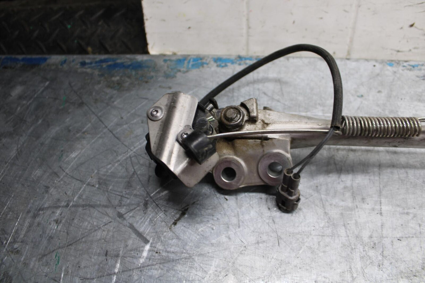 17-21 TRIUMPH STREET TRIPPLE R ABS KICKSTAND SIDE KICK STAND bb452