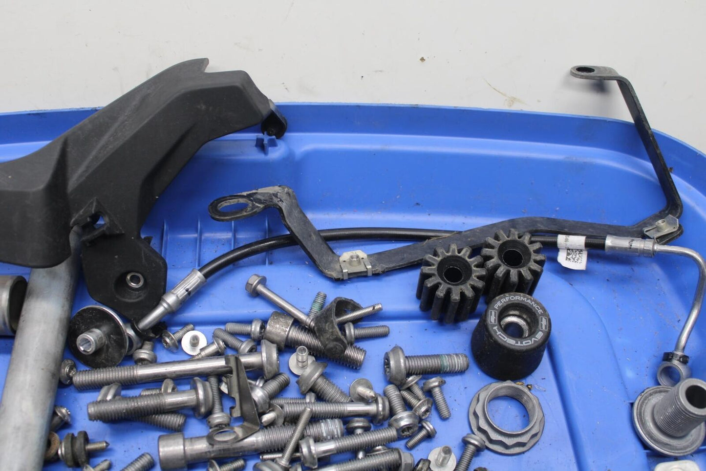 20-23 BMW F900R ENGINE MOUNTING BOLTS HARDWARE MOTOR SCREWS BB603
