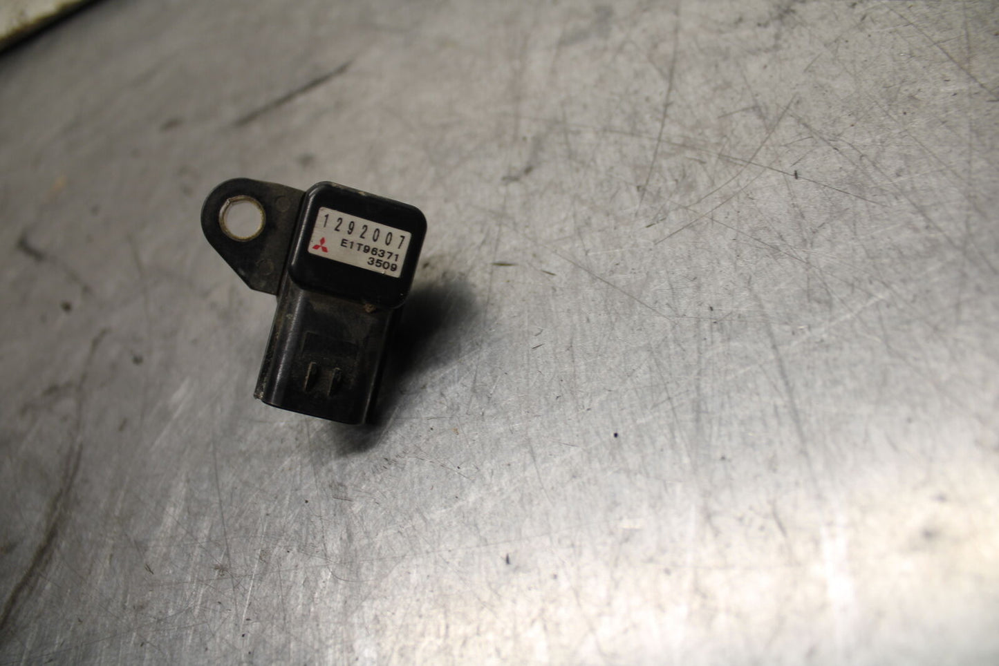 03-04 TRIUMPH DAYTONA 600 MAP MASS AIR FLOW PRESSURE SENSOR BB745