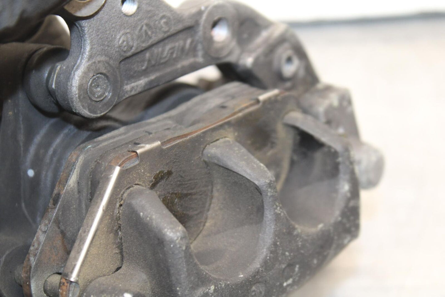 2014 Honda CB500F ABS FRONT BRAKE CALIPER CALIPER BB102