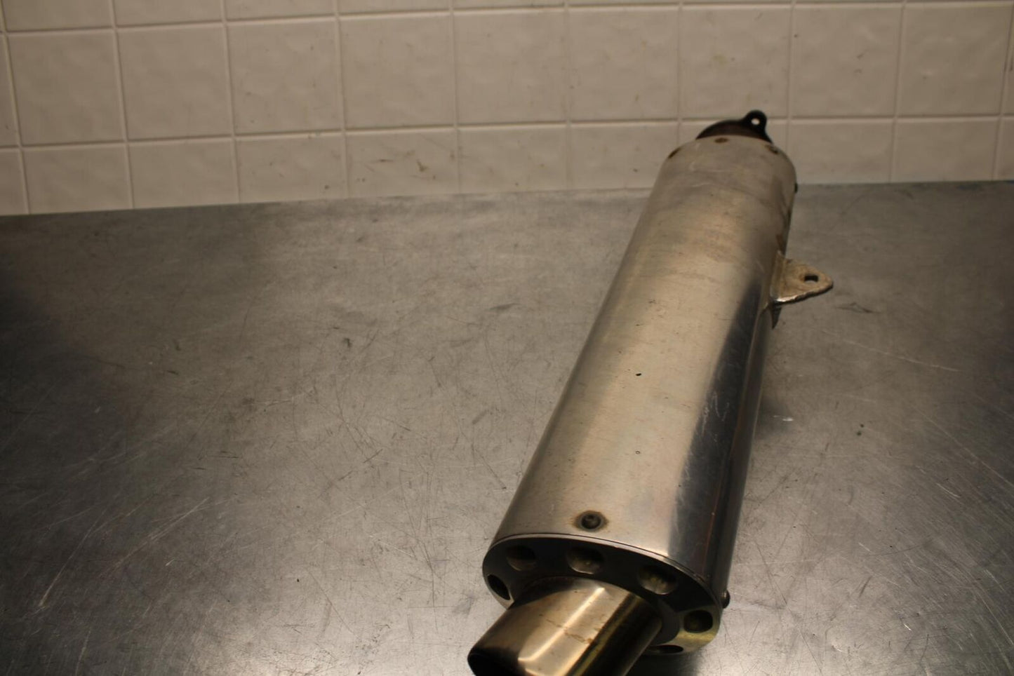 1999 Suzuki GSXR600 EXHAUST PIPE MUFFLER SLIP ON CAN SILENCER BB580