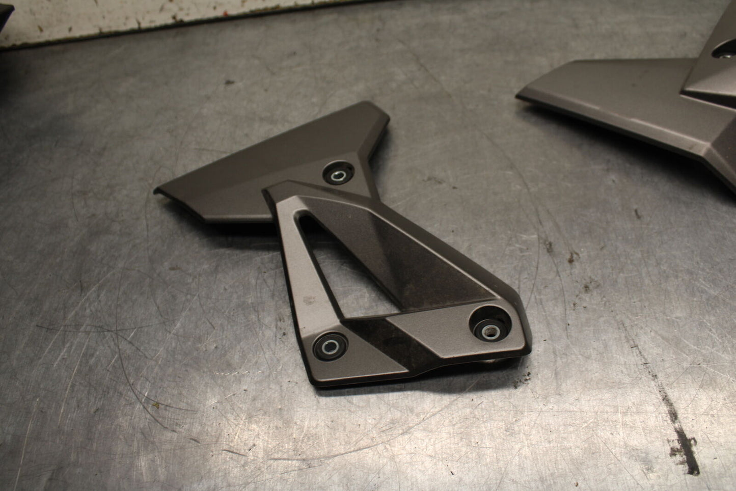 19-22 KAWASAKI Z400 ENGINE RADIATOR MOTOR COOLER COVER GUARD TRIM SET BB738