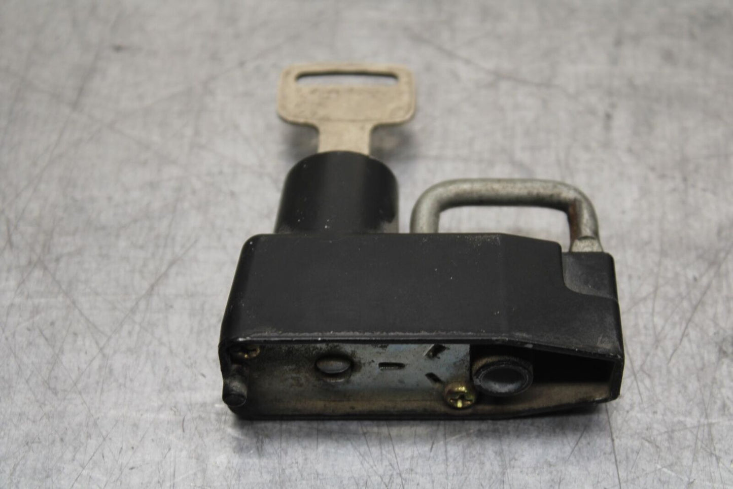 1998 Yamaha Vmax 1200 VMX1200 GAS CAP AND SEAT LOCK BB620