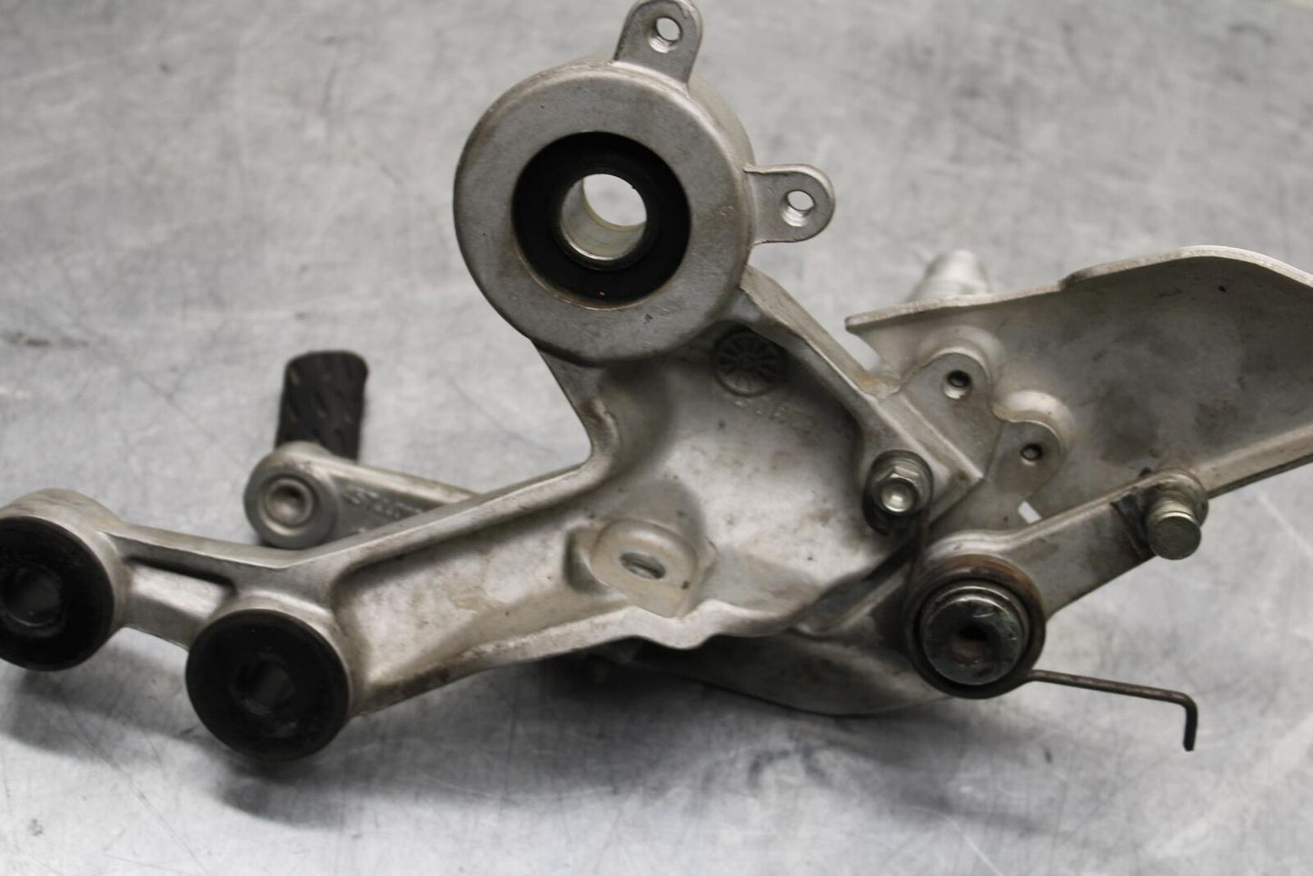 2005 Ducati Monster S2R RIGHT REARSET REAR SET DRIVER FOOT PEG REST STOP BB557