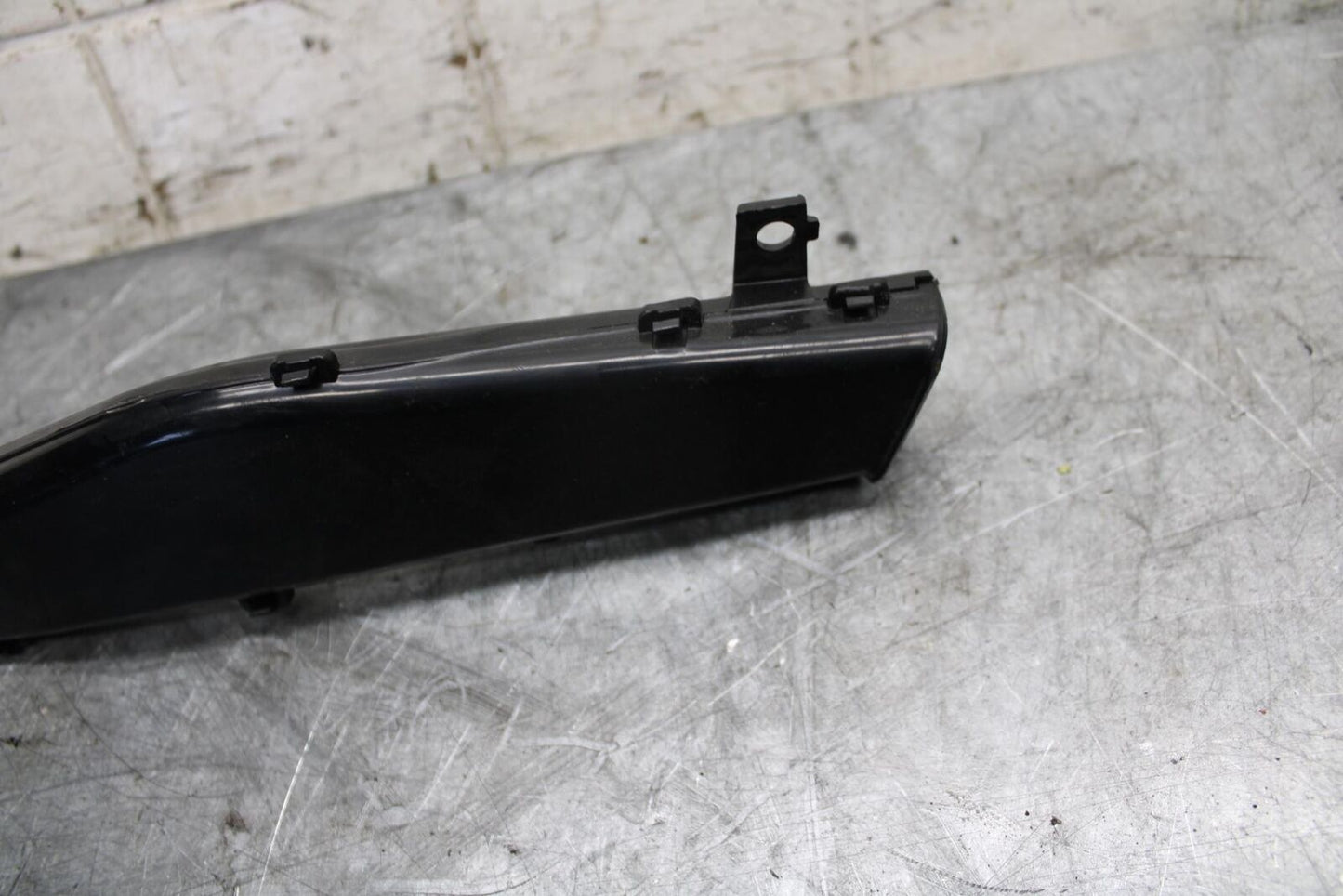 22-23 HUSQVARNA SVARTTPILEN 401 RAM AIR INTAKE TUBE DUCT BB541