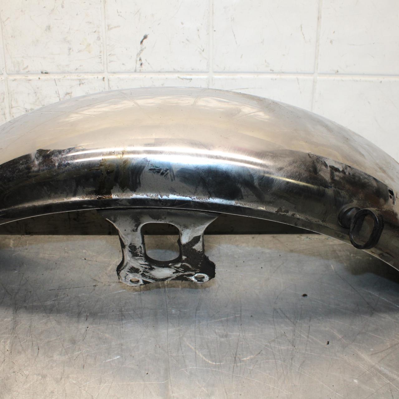 1979 Yamaha XS1100 FRONT WHEEL FENDER 2H7-21510-01-93 BB572