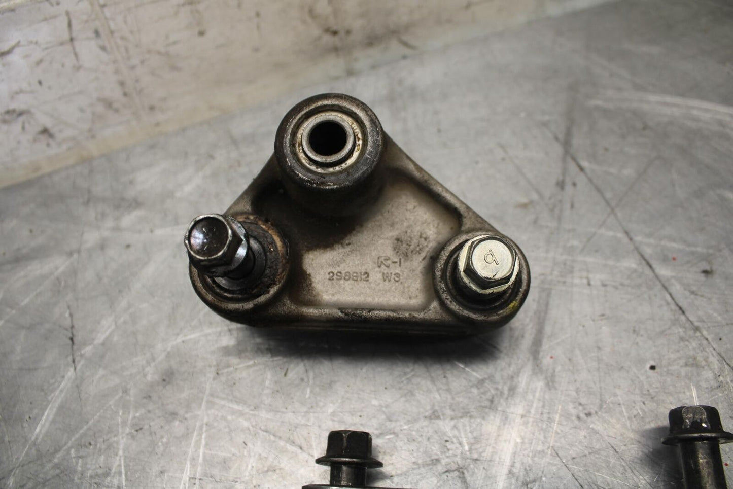 2017 Suzuki SV650 SV650AL7 ABS REAR DOGBONE SHOCK LINKAGE LINK BB511
