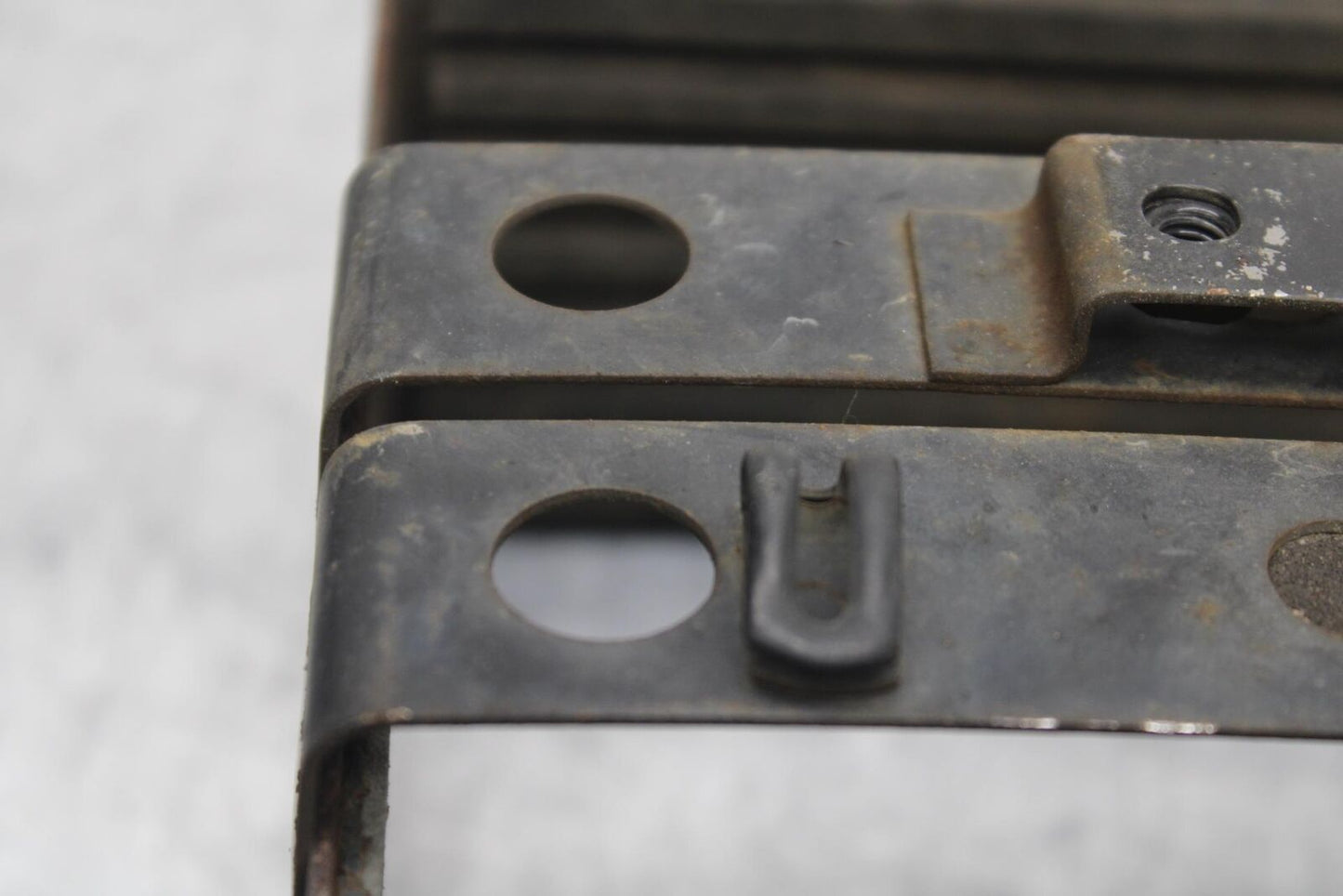 80-83 SUZUKI GS750E BATTERY BOX TRAY BB82