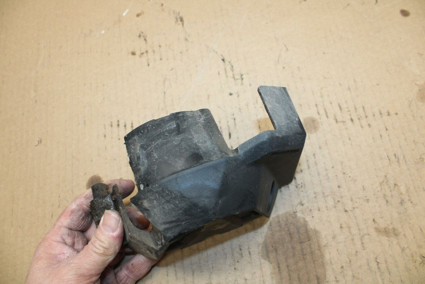 15 KAWASAKI NINJA 300 EX300 ABS ENGINE SPROCKET COVER BB395