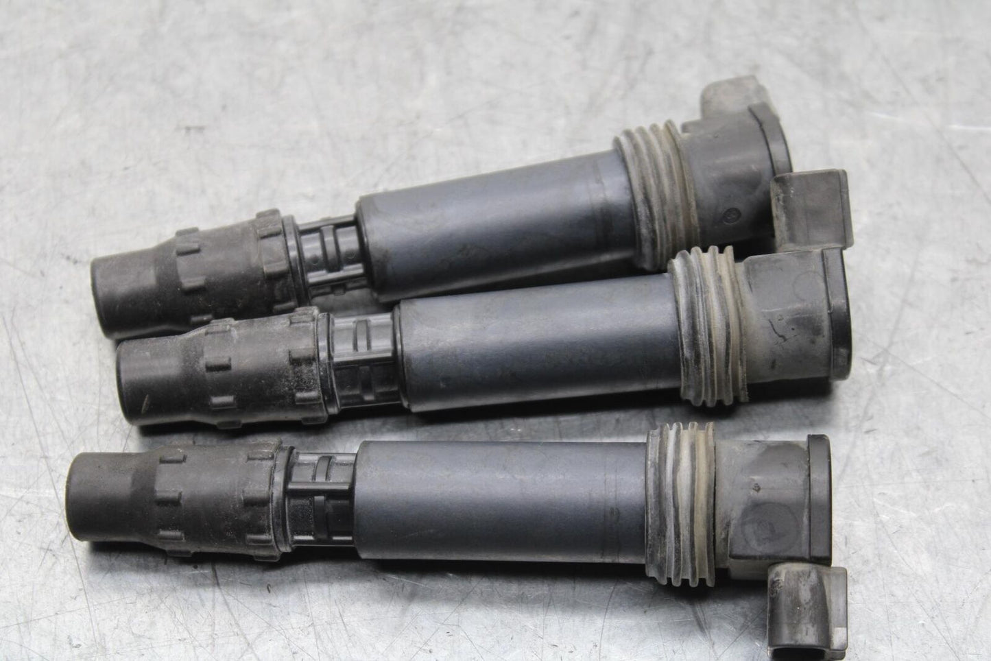 2009 Triumph Daytona 675 IGNITION COILS COIL SPARK PLUG CAPS T1291502 BB584