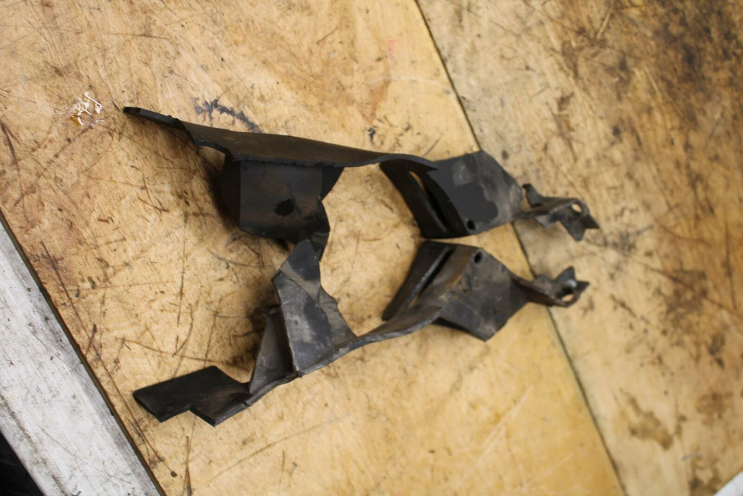 91-93 YAMAHA FZR1000 RIGHT LEFT FRAME MID SIDE COVERS COWLS PANELS TRIM BB339