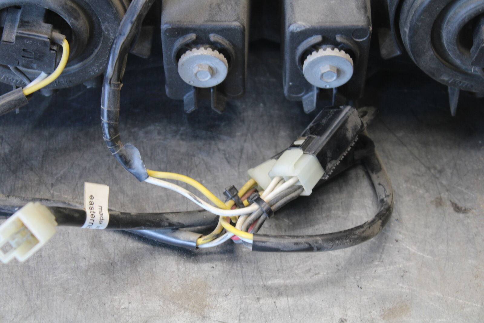 03-07 SUZUKI SV1000S FRONT HEADLIGHT HEAD LIGHT LAMP BB657