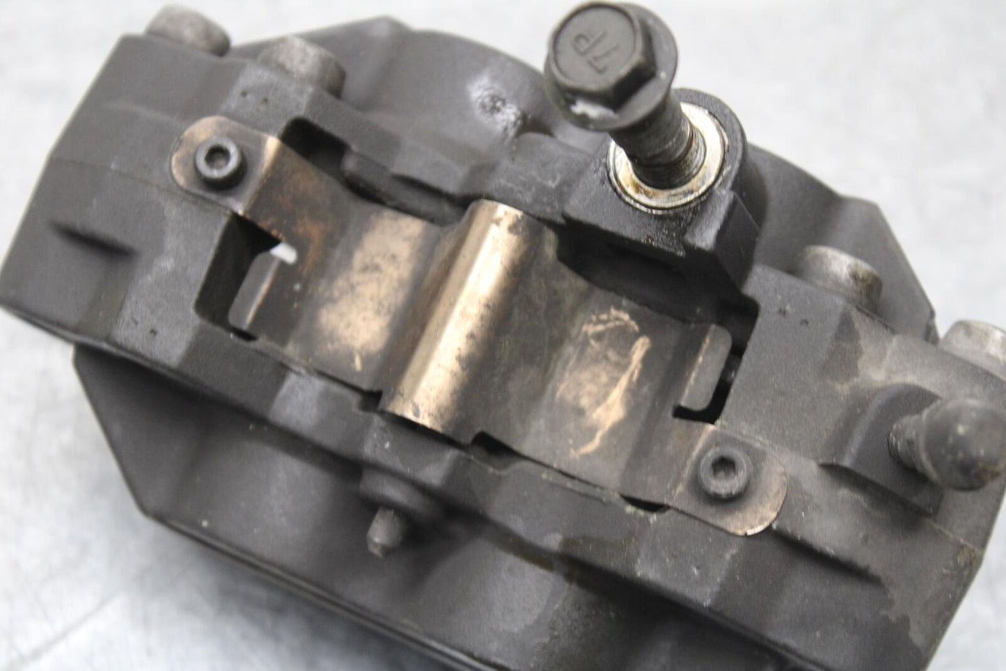 01-03 SUZUKI GSXR600 RIGHT LEFT FRONT BRAKE CALIPER SET PAIR CALIPERS BB633