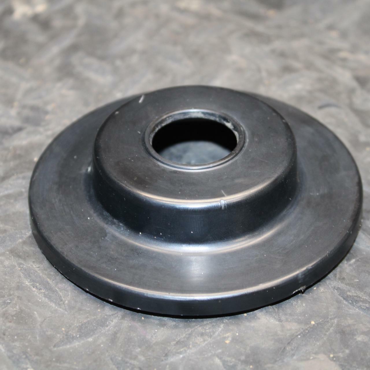 78 SUZUKI GS550E FRONT WHEEL HUB CAP COVER DISC BB212