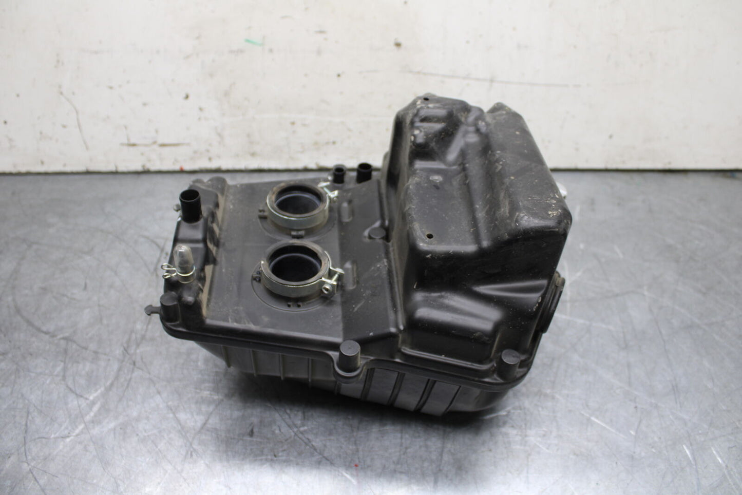 19-22 KAWASAKI Z400 AIRBOX AIR INTAKE FILTER BOX BB708
