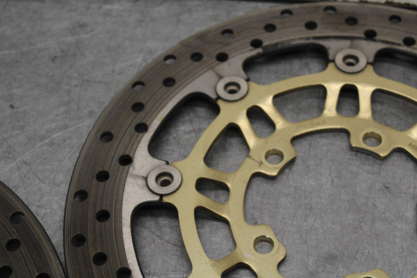 07-08 TRIUMPH DAYTONA 675 FRONT LEFT RIGHT BRAKE ROTORS DISCS BB685