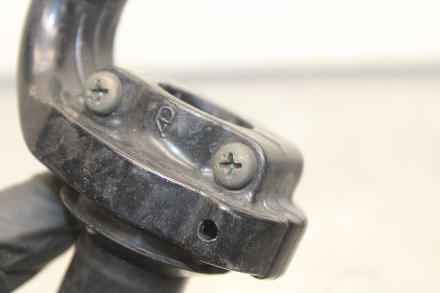 2003 Suzuki SV1000S THROTTLE CABLE LINE HOUSING GUIDE BB85