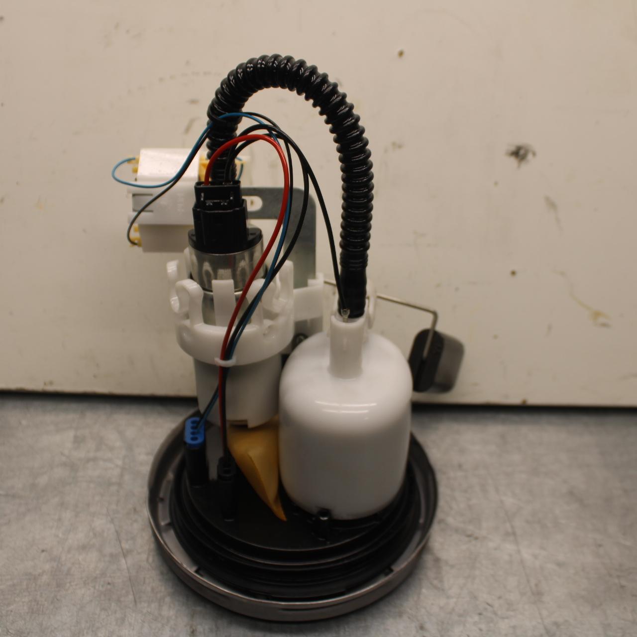 20-23 BMW F900R FUEL PUMP GAS PETROL SENDER UNIT BB603