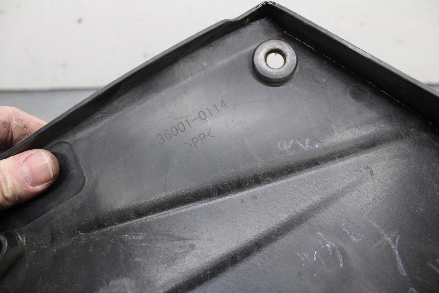 08-12 KAWASAKI NINJA 250R EX250J RIGHT FRONT SIDE SEAT PANEL TRIM COWL BB612