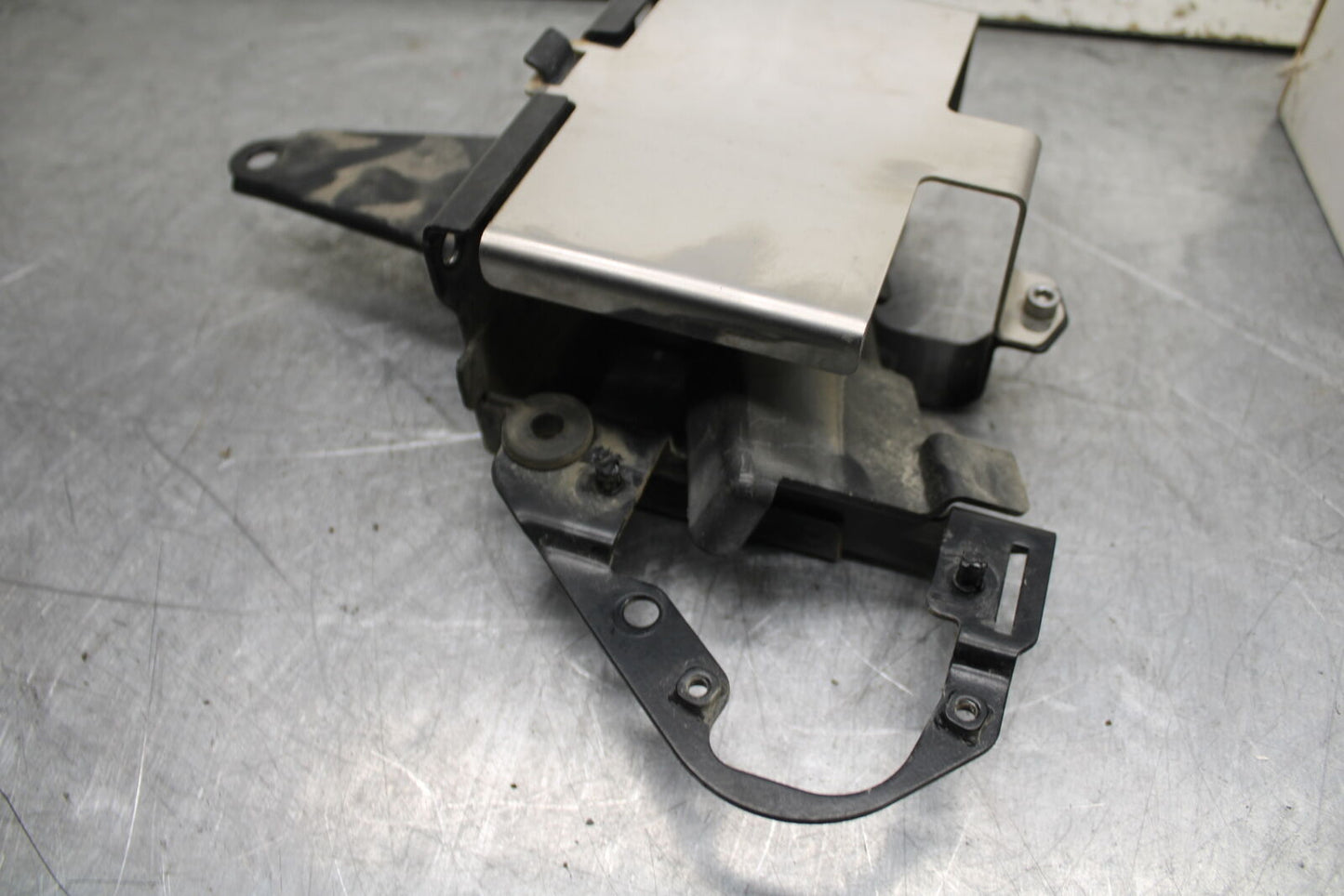 14-16 TRIUMPH AMERICA LT BATTERY TRAY BOX HOLDER BB720