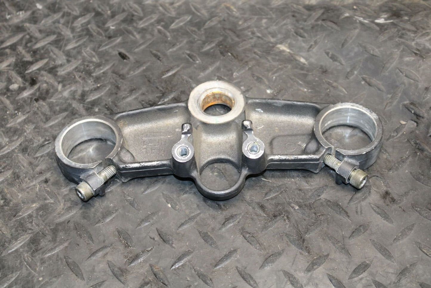 98 HONDA CBR600F3 FORKS UPPER TRIPLE TREE CLAMP BB201