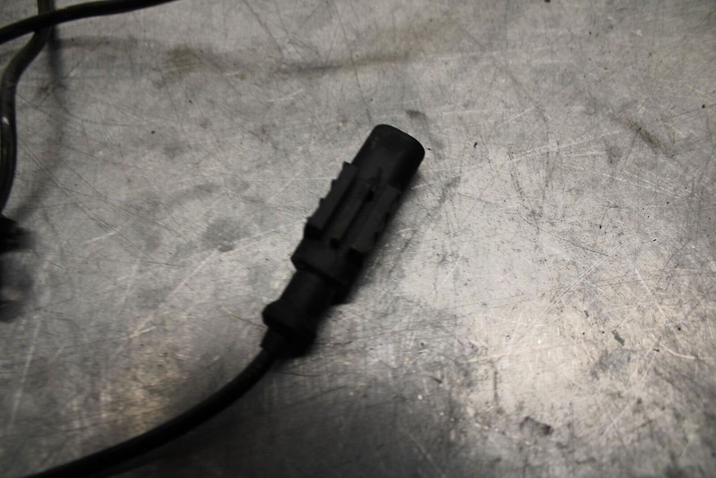 18 KTM RC 390 FRONT ABS BRAKE SENSOR BB442