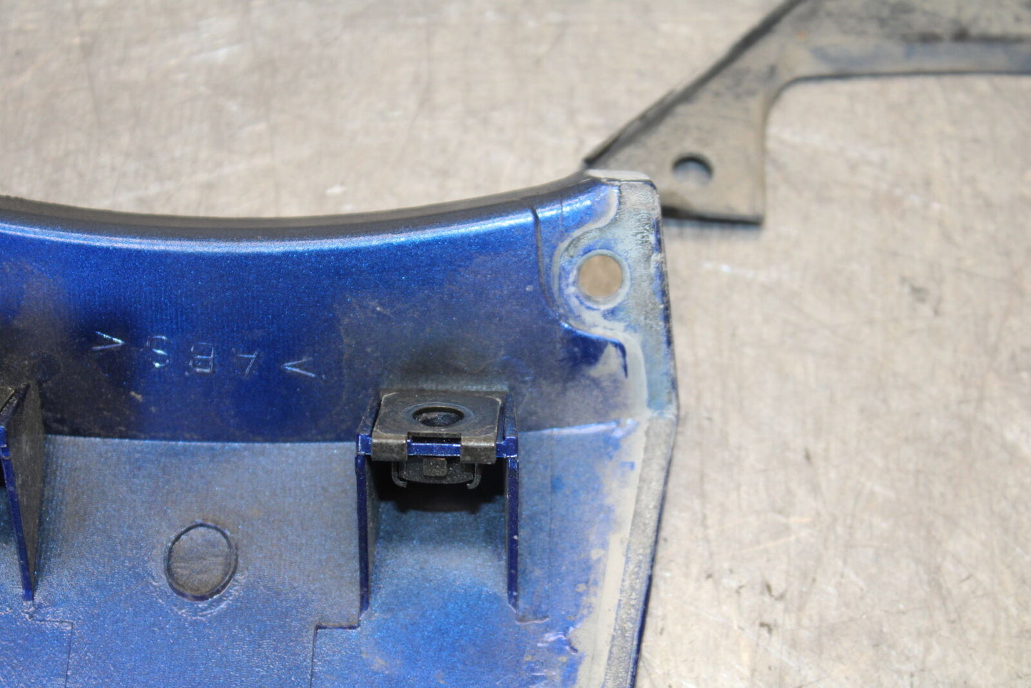 03-07 SUZUKI SV1000S CENTER REAR BACK TAIL FAIRING COVER TRIM COWL BB657