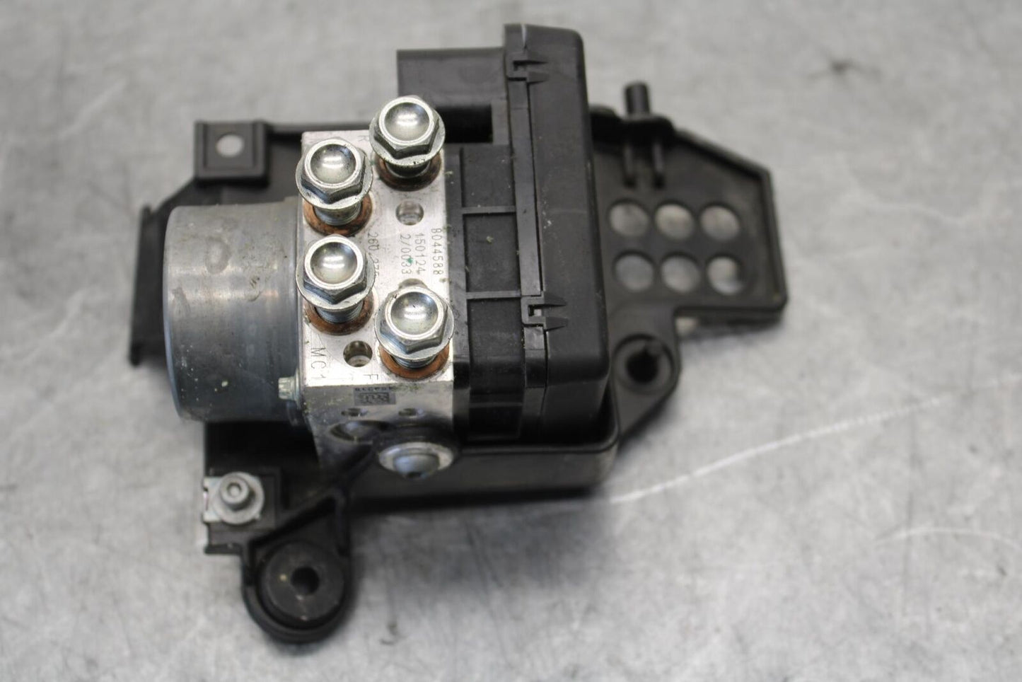 2016 Aprilia Tuono V4 1100 RR ABS ABS PUMP UNIT MODULE B044760 BB53