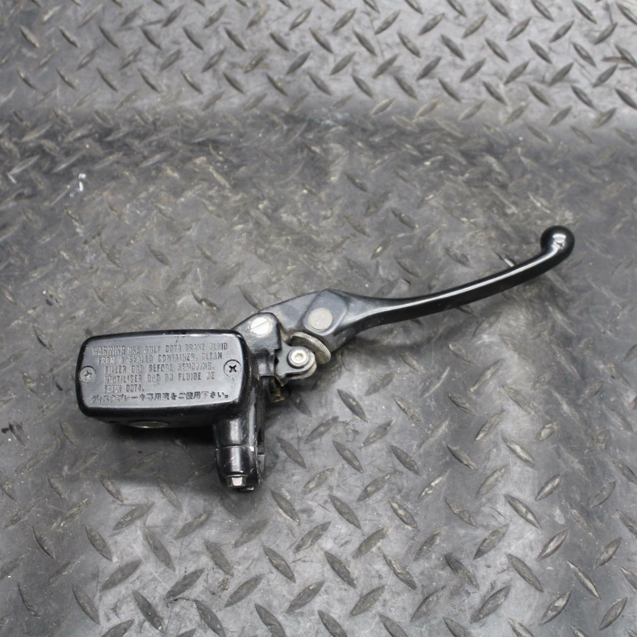 91-02 HONDA ST1100 FRONT BRAKE MASTER CYLINDER w/ LEVER BB222
