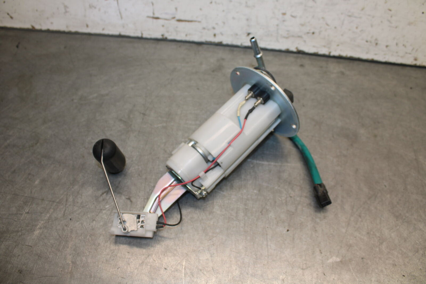 19-23 KAWASAKI NINJA ZX6R FUEL PUMP GAS PETROL SENDER UNIT BB701